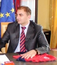 Fushaj, ofertat e para p?r kuqeblut